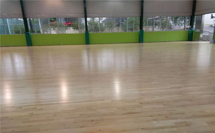 24厚排球館木地板雙層龍骨結構