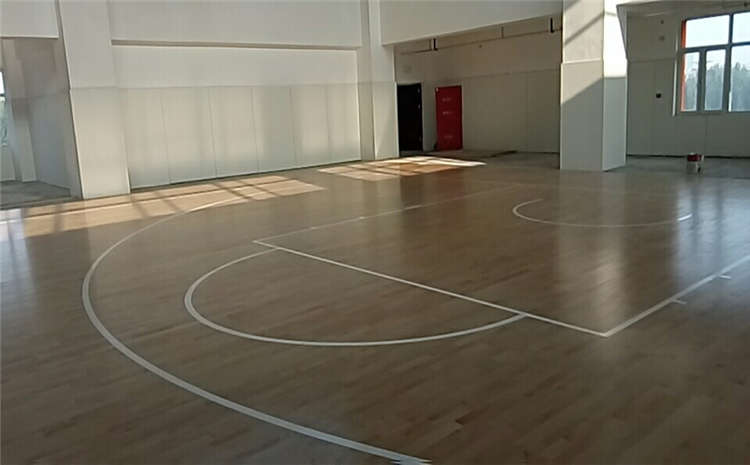 硬木企口風雨操場運動地板怎么翻新