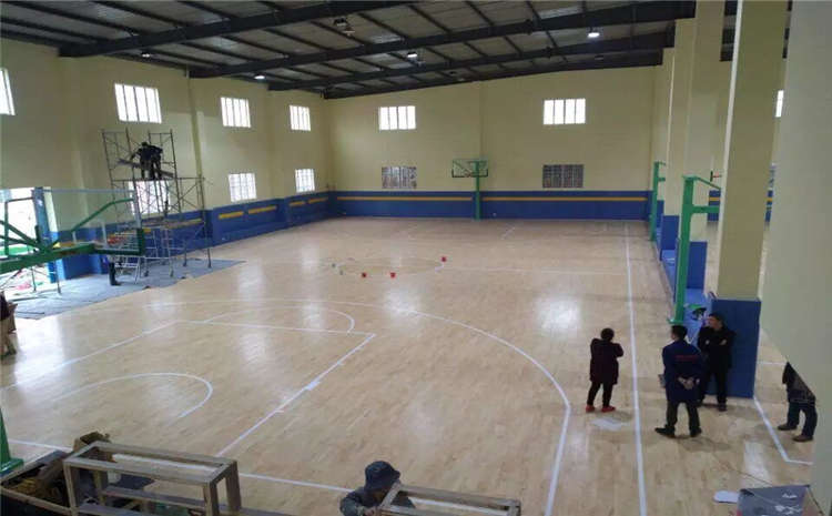 室內(nèi)籃球館木地板怎么做