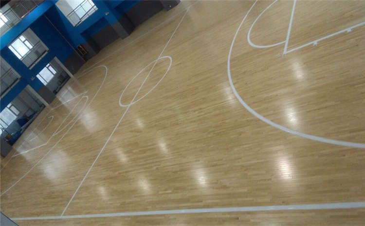 五角楓運動籃球地板生產廠家
