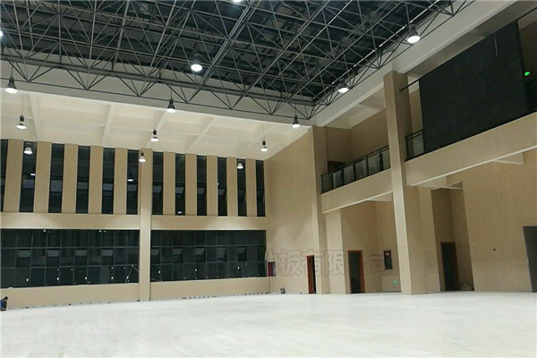 四川瀘州市敘永縣城西實驗學校運動木地板鋪設工程案例-3