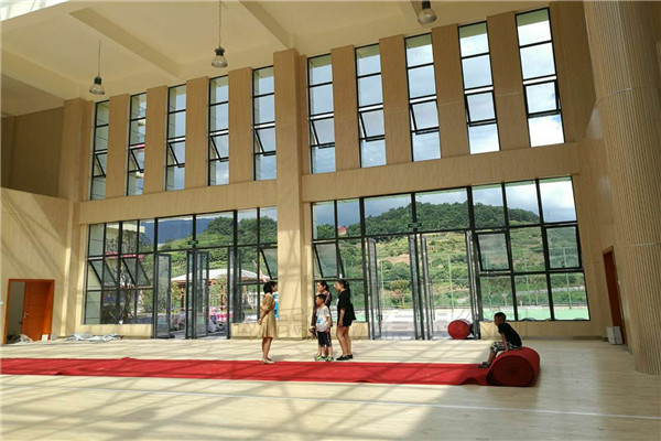 四川瀘州市敘永縣城西實驗學校運動木地板鋪設工程案例-5