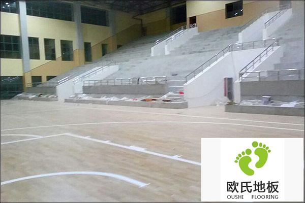 浙江麗水市青田縣船寮高級中學二期擴建體藝館運動木地板案例